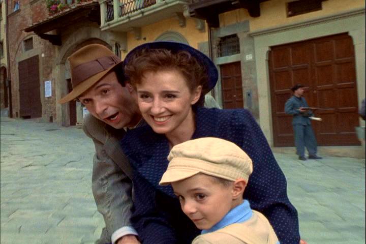 Roberto Benigni, de A Vida é Bela, receberá o prêmio Leão de Ouro por sua carreira