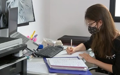 Estudante proibida pela Justiça de ingressar na USP por fazer homeschooling ganha oportunidades nos EUA