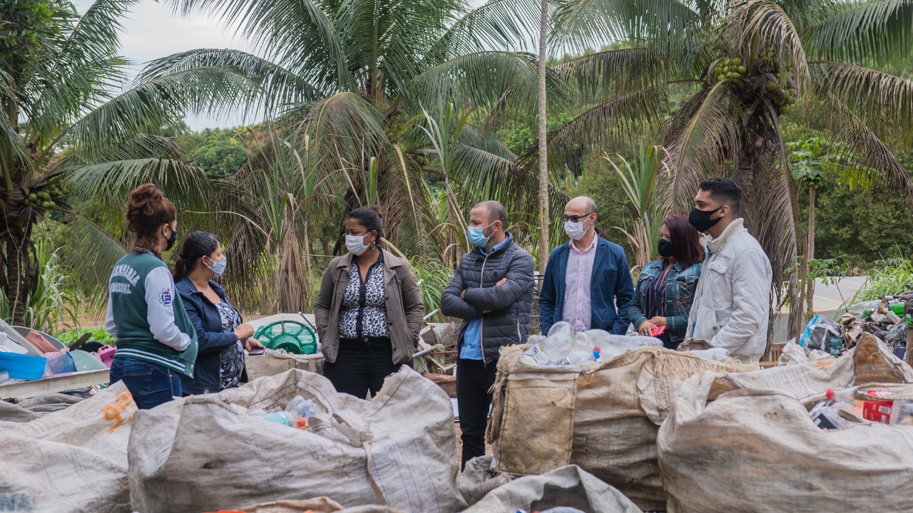 Centro de reciclagem de Santana do Paraíso-MG atrai a atenção de Matipó 