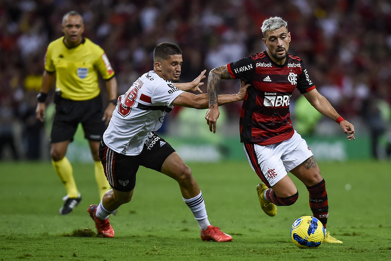 Flamengo vence o São Paulo e está na final da Copa do Brasil | Plox