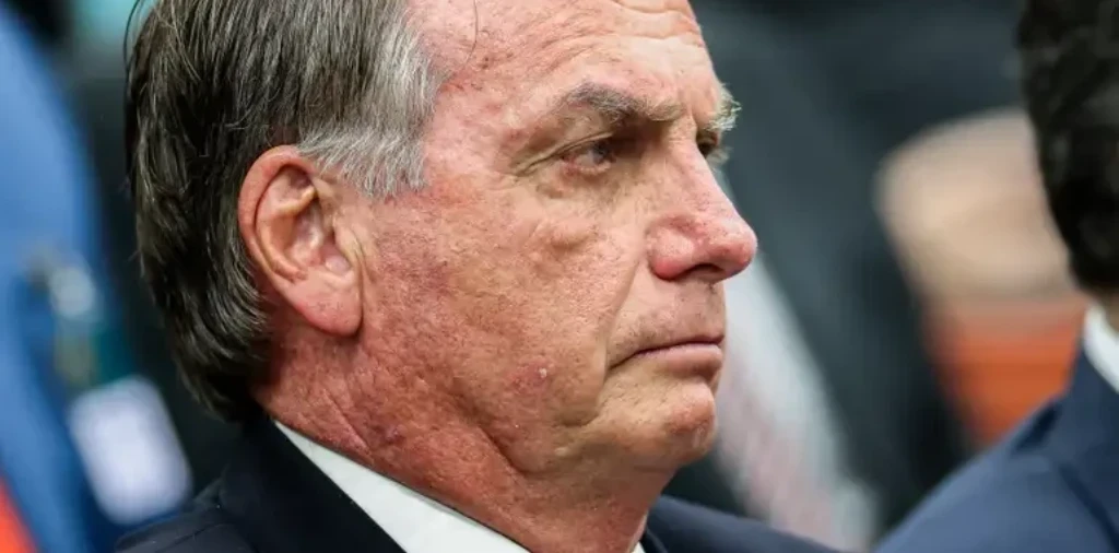 Aliados de Bolsonaro veem condenação no STF como certa e articulam reação com Trump