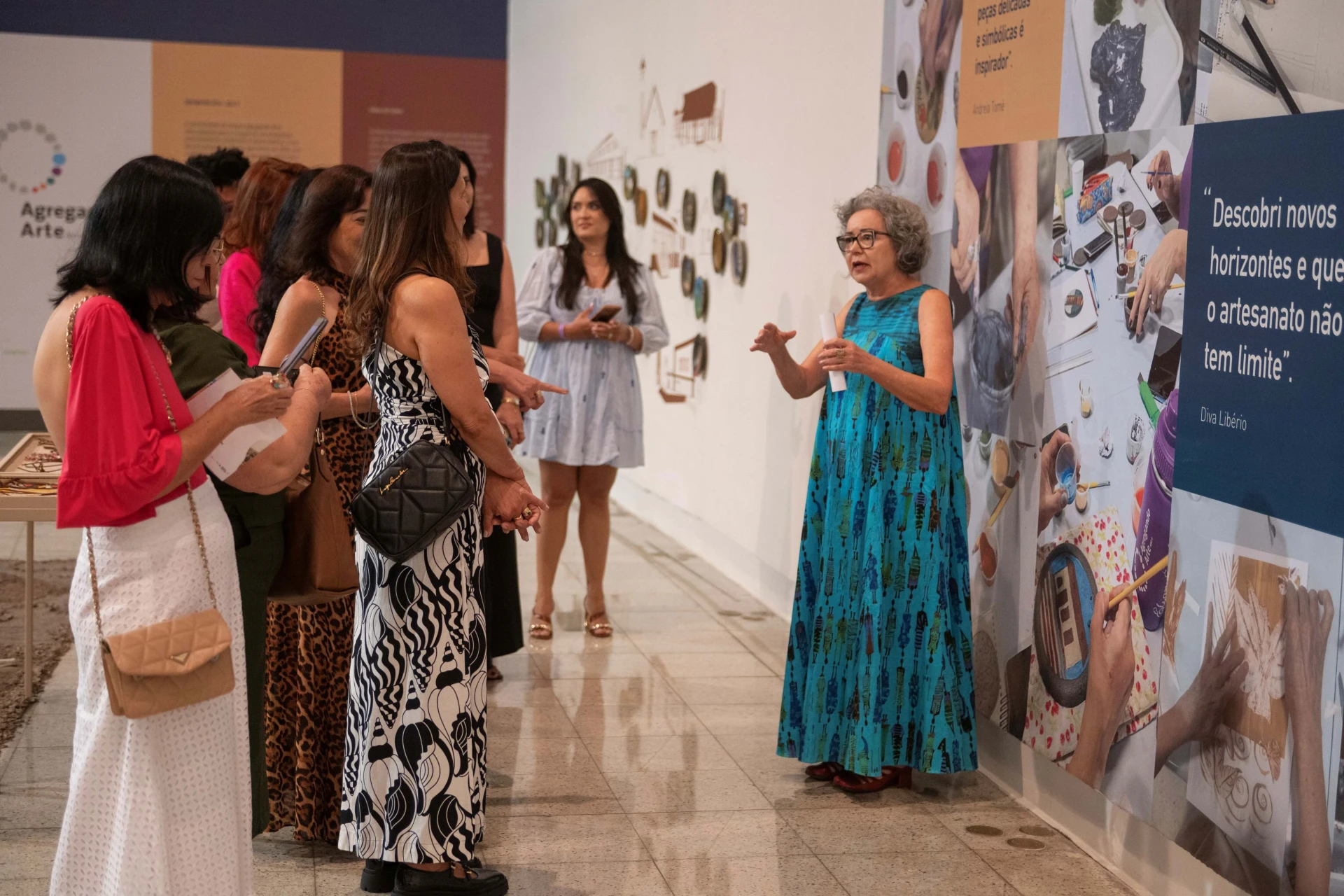 A iniciativa é conduzida pela artista visual Rosane Dias, contando com o patrocínio da Usiminas e o apoio do Instituto Usiminas, através da Lei Estadual de Incentivo à Cultura.