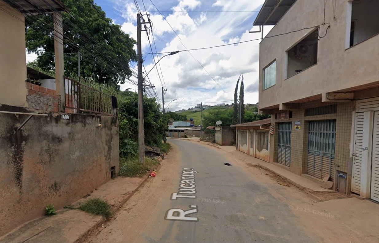 A casa está localizada na Rua Tucanuçu.