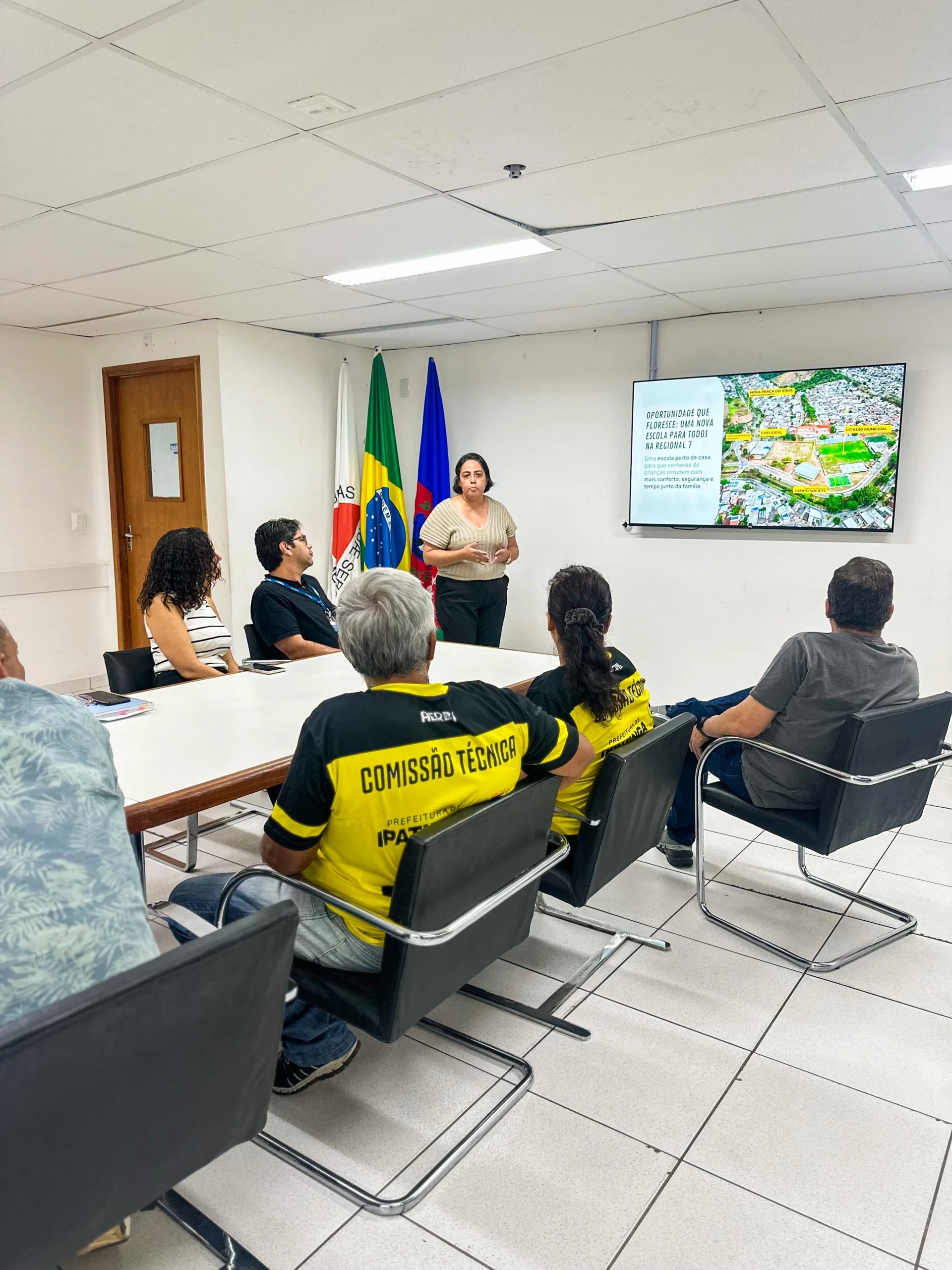 A nova Escola em Tempo Integral será erguida na rua Joaquim Cardoso, localizada na região central da Regional 7, que inclui bairros como Esperança, Nova Esperança, Bom Jardim, Serra Dourada, entre outros.