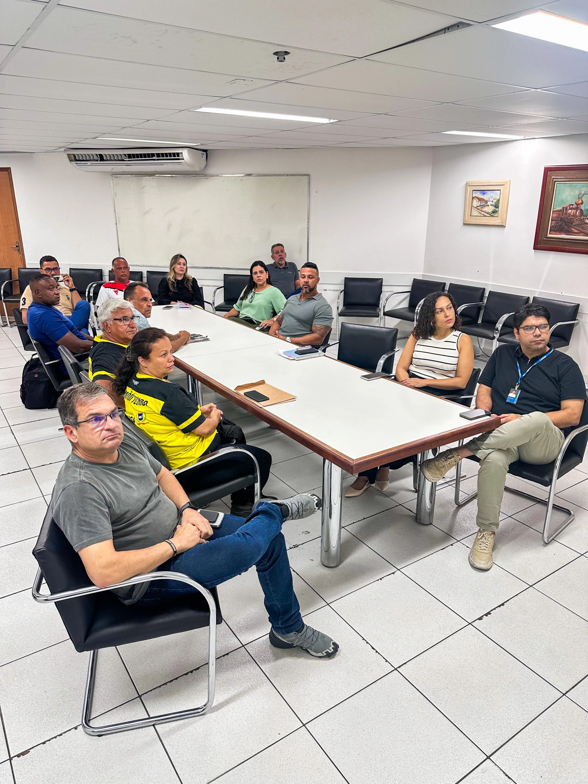 Atletas apoiam a criação de uma Escola em Tempo Integral na área do Nescau.