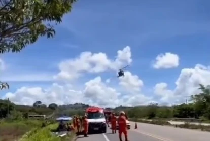 pelo menos duas pessoas faleceram
