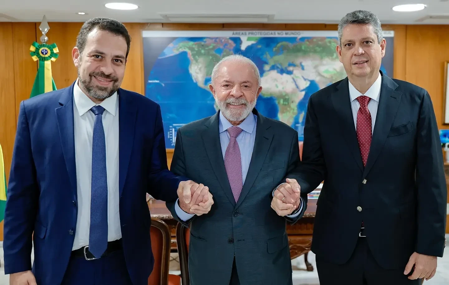 Guilherme Boulos, Lula e Márcio Macedo.