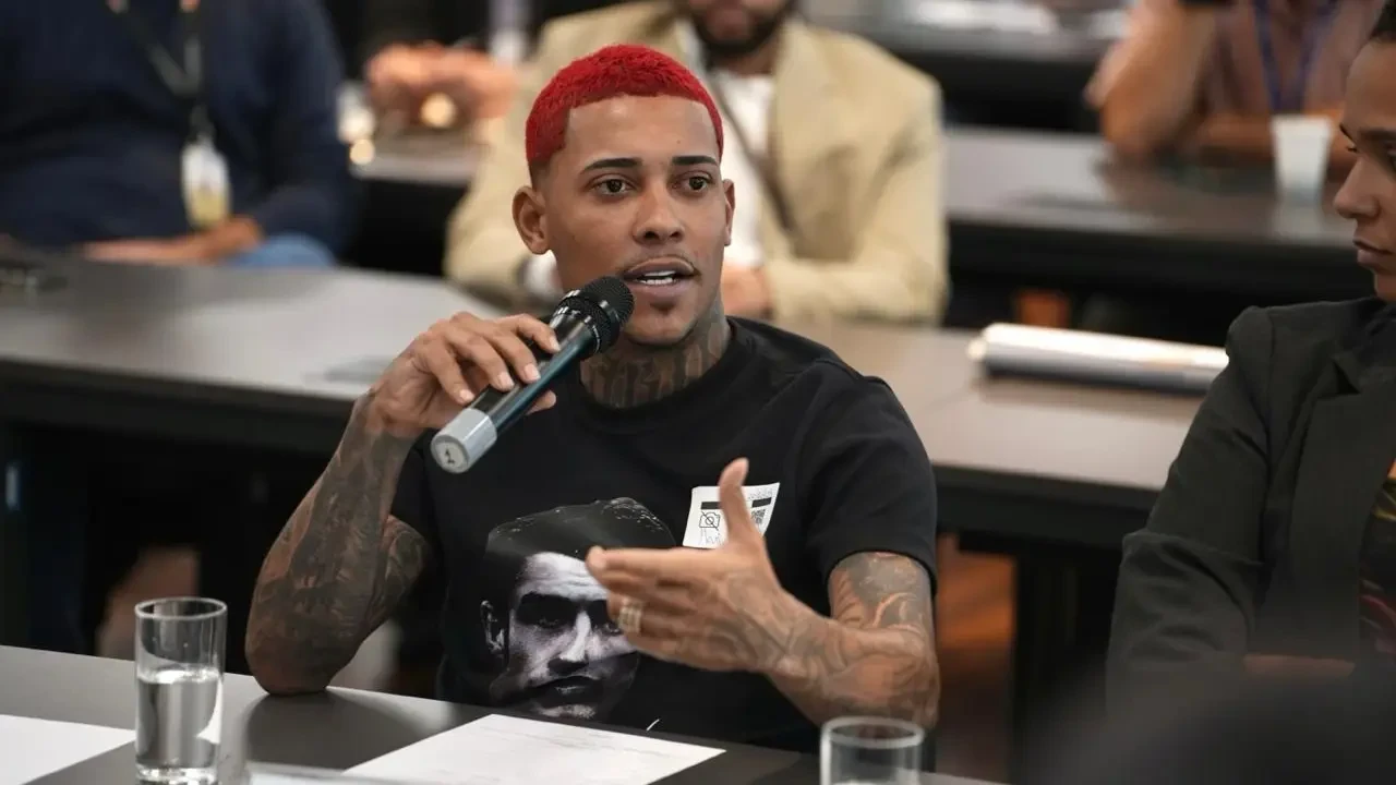 MC Poze do Rodo participa da CPI das Câmeras na Alerj.
