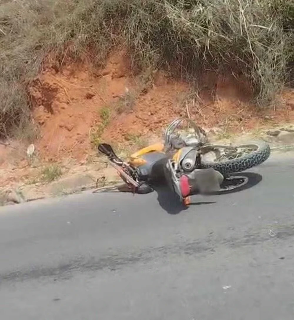 Um dos carros era conduzido por Adão Rodrigues Souto, de 57 anos, que não sobreviveu ao choque e morreu no local.