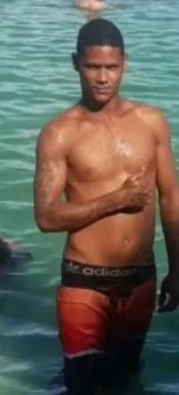 Claro! Para que eu possa ajudá-lo, por favor, forneça a legenda que você gostaria que eu reescrevesse.