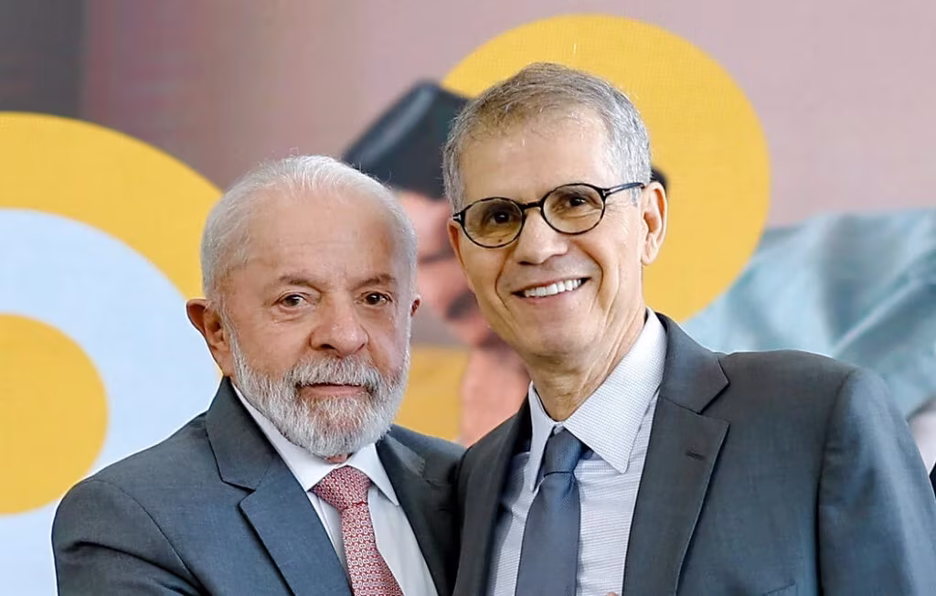 Lula e seu especialista em marketing, Sidônio Palmeira