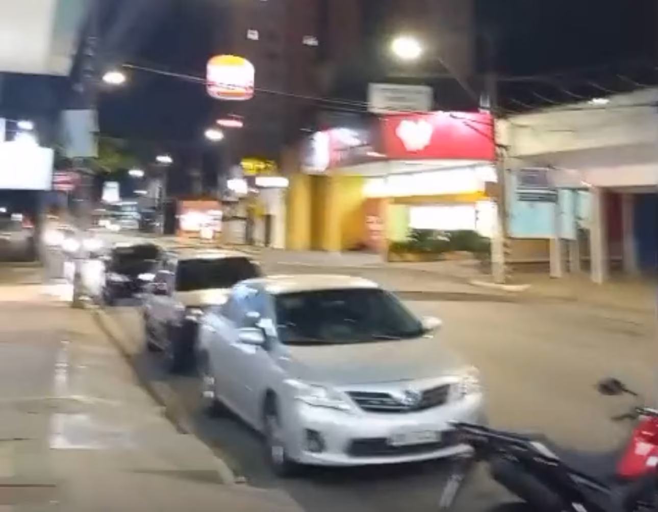 Crime de homicídio aconteceu na Avenida Brasil, a principal via do bairro Iguaçú