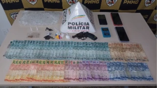 Homem é preso com drogas, dinheiro e arma em operação da PM em João Monlevade