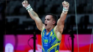 Caio Souza alcança sexto lugar nas argolas no Mundial de Ginástica