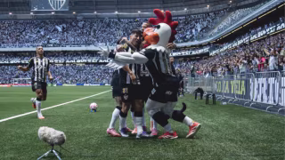 Atlético vence com gol relâmpago e se afasta do Z4 no Brasileirão