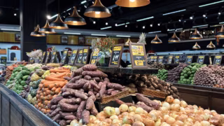 Supermercados do Vale do Aço vão funcionar no feriado de Finados