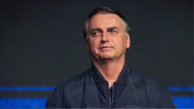 Bolsonaro recorre ao STF para tentar reverter condenação de 27 anos