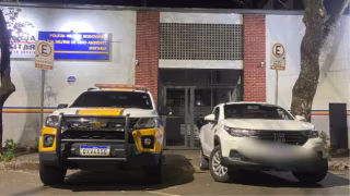 Vídeo: Caminhonete furtada em Pará de Minas é recuperada na BR-458 em Ipatinga
