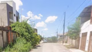 Polícia apreende drogas e bicicleta motorizada após perseguição em Santana do Paraíso