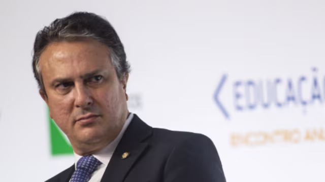 Ministro e deputados debatem impactos de decreto da Educação Especial