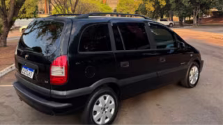 Dupla assalta carro com mãe e filha e um suspeito é preso após perseguição em Ipatinga