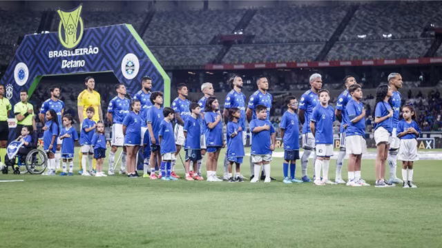Cruzeiro chega a 99,99% de chance de vaga na Libertadores após final brasileira