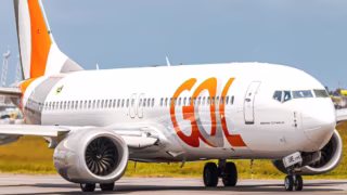 Idoso morre após mal súbito em voo desviado por falha no ar condicionado