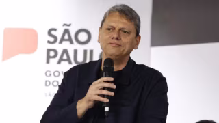 Tarcísio defende classificar PCC como terrorista e pede penas mais duras