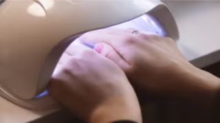 Como identificar se o esmalte em gel tem substâncias proibidas pela Anvisa