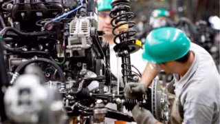 Produção industrial brasileira recua 0,4% em setembro, aponta IBGE