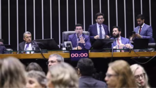 Câmara aprova regulamentação e nova taxa para serviços de streaming no Brasil