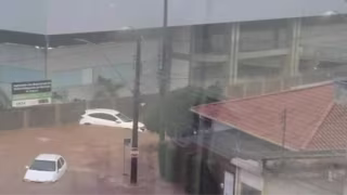 Temporal provoca alagamentos e destruição em Araguari e outras cidades de Minas