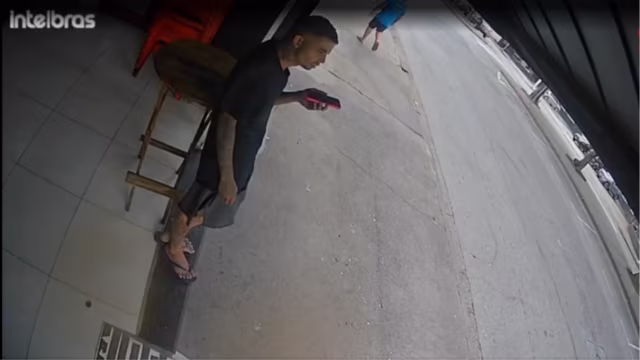 Jovem de Uberlândia desaparece em Santos após relatar ameaças à família