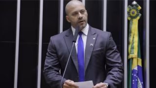 Moraes questiona defesa sobre pedido para regularizar CPF de Daniel Silveira