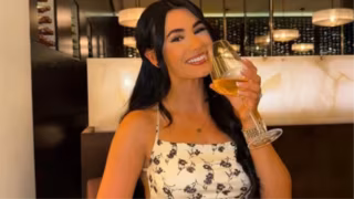 Influenciadora britânica admite fraude ao fingir câncer e é condenada