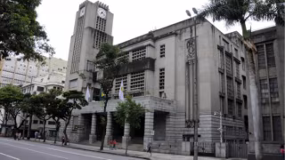 Demitidos em massa: mais de 2 mil funcionários podem perder emprego na rede de ensino de BH