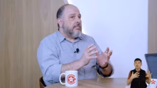 Empresa investigada por desvio de recursos do INSS repassou R$ 120 mil a coordenador do PT e R$ 8,2 milhões a empresa ligada a ele