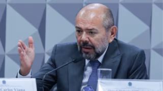 PF investiga ex-ministro por fraude em R$ 15 milhões no INSS