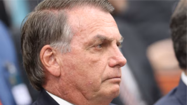 STF libera visitas políticas a Bolsonaro durante prisão domiciliar