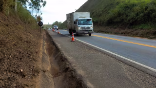 Nova 381 realiza manutenção intensiva na BR-381 entre Governador Valadares e Caeté