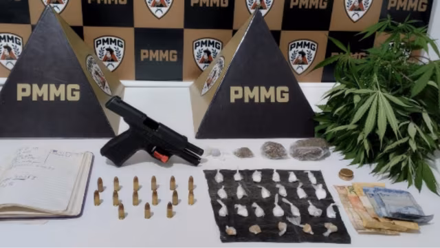 Polícia apreende arma e drogas em operação no bairro Ana Rita, em Timóteo