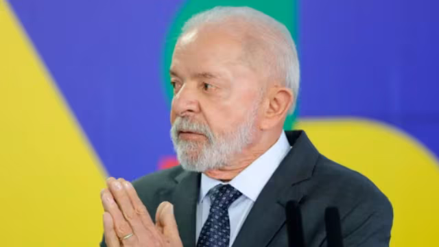 Lula sanciona lei que proíbe uso de linguagem neutra em órgãos públicos