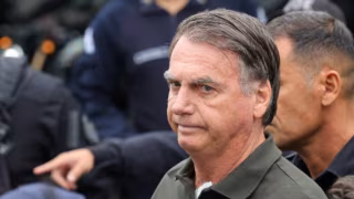Aliados atribuem a surto emocional tentativa de Bolsonaro de violar tornozeleira eletrônica