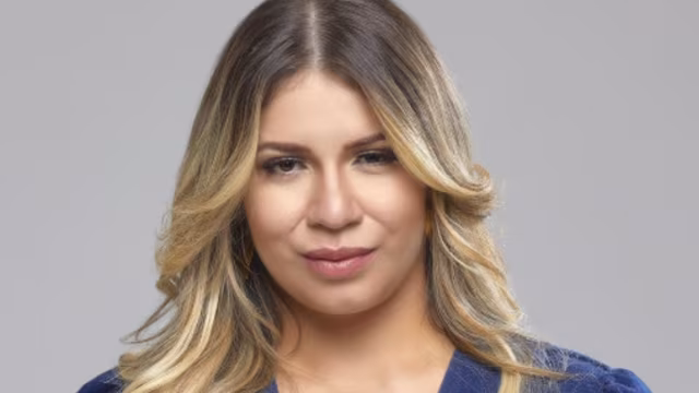 Fotos inéditas de Marília Mendonça nos bastidores de clipe emocionam fãs e reacendem saudade