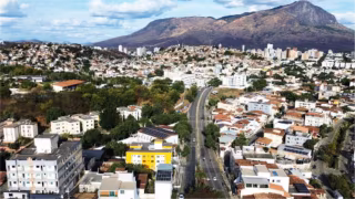 Três jovens são mortos e um fica gravemente ferido em ataque a tiros em Governador Valadares