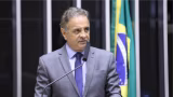 Aécio reassume PSDB e afasta partido de Lula e Bolsonaro nas eleições de 2026