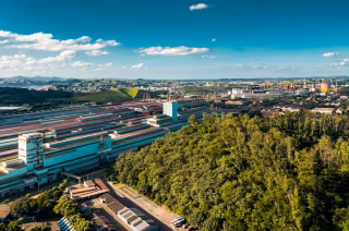 Usiminas encerra inscrições para Programa de Entrada 2026 neste domingo (30/11)