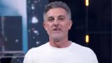 Luciano Huck não descarta disputar Presidência, mas mantém foco no Domingão até 2027