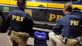 PRF apreende 20 tabletes de maconha e prende dois por tráfico na BR-365, em MG