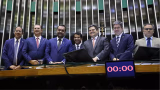 Congresso derruba vetos de Lula e afrouxa nova lei de licenciamento ambiental